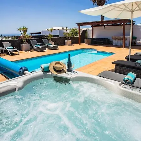 빌라 Vistas Al Mar, Piscina Climatizada Y Jacuzzi *
