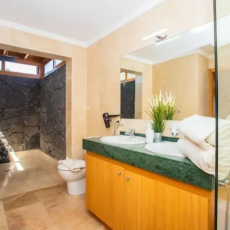 Vistas Al Mar, Piscina Climatizada Y Jacuzzi 빌라 *